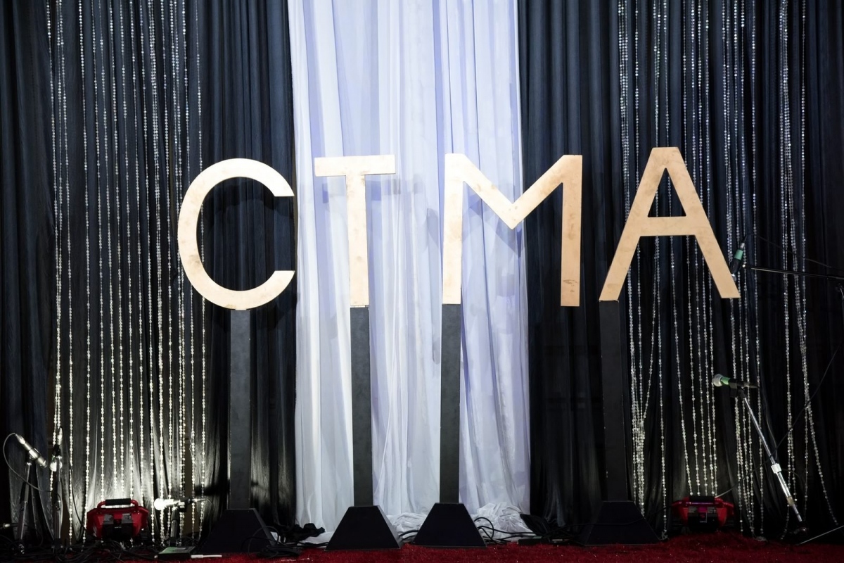 ctmainfo-Lights-of-Healing-Fund-Raising-Gala-2016-1-min